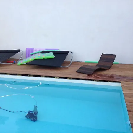 아파트 Spacieux Lumineux Independant Avec Piscine Dans 바스티아